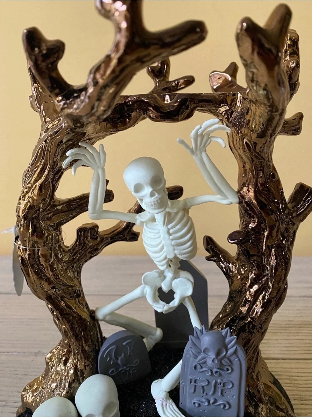 Bath & Body Works Halloween Skeleton Candle Holder - Picture 2 of 5